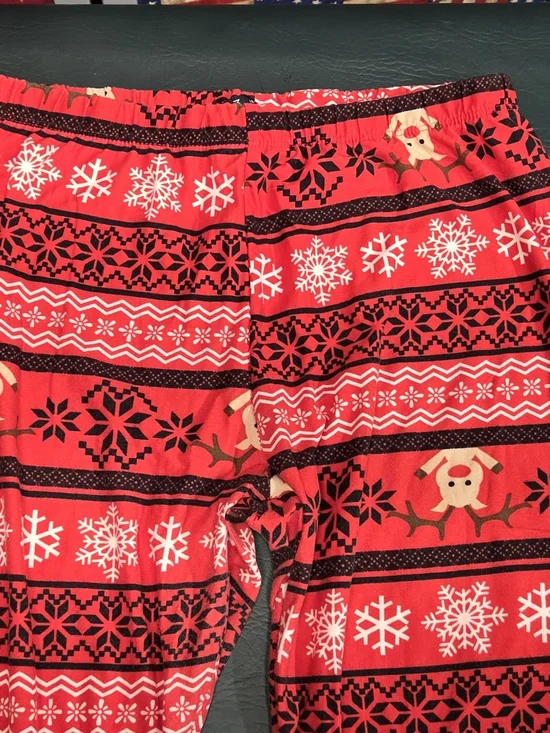 **new directions Red Holiday Raindeer & Snowflake Leggings** - Picture 2 of 3